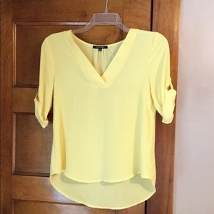 Papermoon tab sleeve blouse - Stitch Fix.     A014